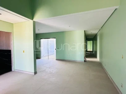 Foto Casa com 3 Dormitórios