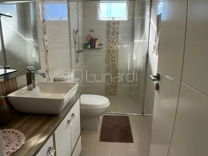 Foto Apartamento com 3 Dormitórios