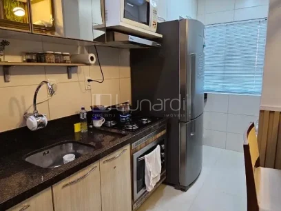 Foto Apartamento com 2 Dormitórios