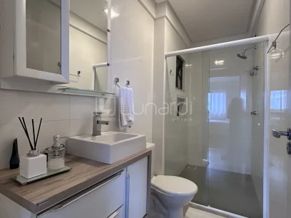 Foto Apartamento com 2 Dormitórios