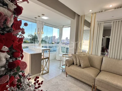 Apartamento com 4 Dormitórios