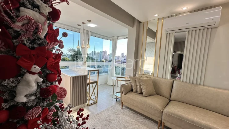 Apartamento com 4 Dormitórios