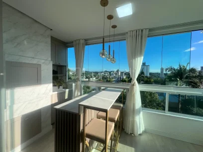 Foto Apartamento com 4 Dormitórios