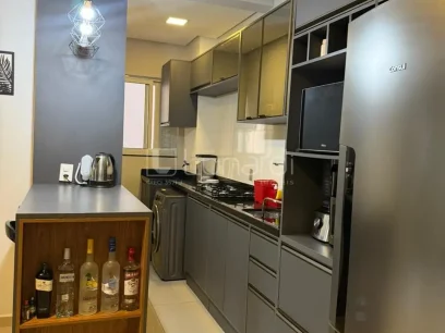 Foto Apartamento com 2 Dormitórios