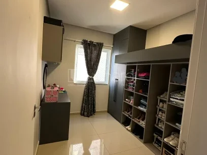 Foto Apartamento com 2 Dormitórios