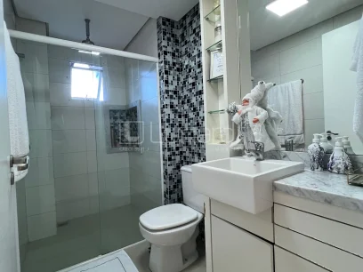 Foto Apartamento com 4 Dormitórios