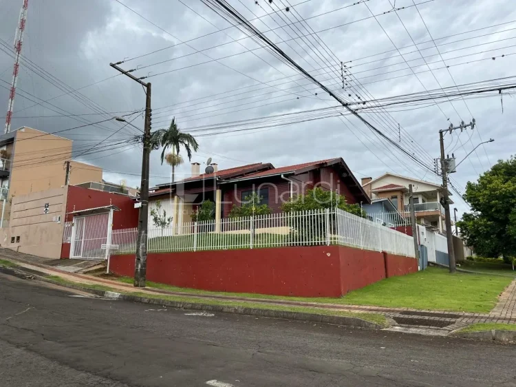 Casa com 3 Dormitórios