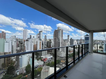 Apartamento com 3 Suítes