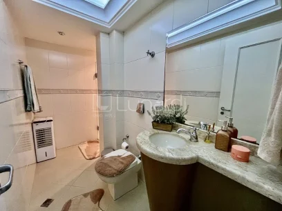 Foto Apartamento Duplex com 3 Dormitórios