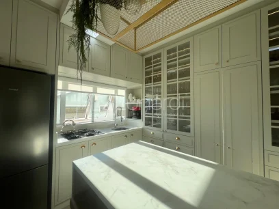 Foto Apartamento com 4 Dormitórios