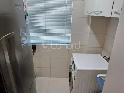 Foto Apartamento com 2 Dormitórios