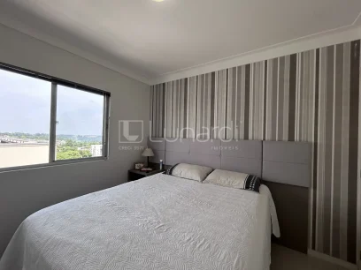Foto Apartamento com 2 Dormitórios