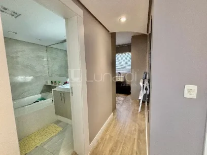 Foto Apartamento com 3 Dormitórios