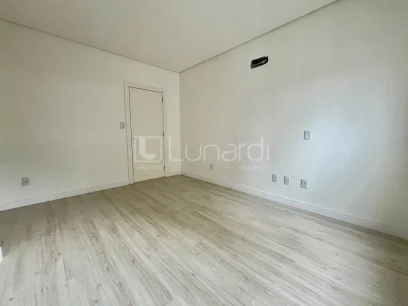 Foto Apartamento com 3 Suítes