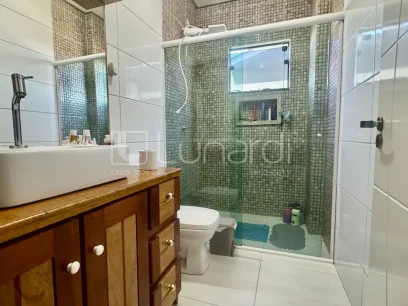 Foto Apartamento com 3 Dormitórios