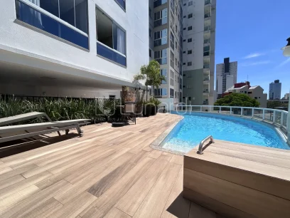 Foto Cobertura com 4 Suítes