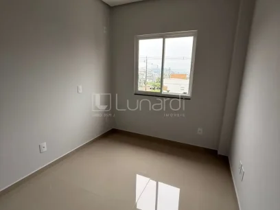 Foto Apartamento com 2 Dormitórios