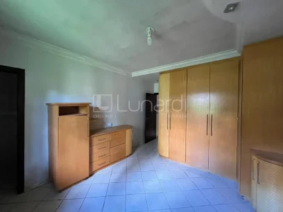 Foto Casa com 3 Dormitórios