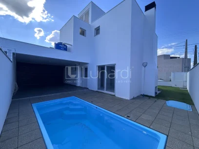 Foto Casa com 3 Suítes