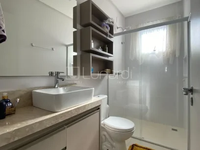 Foto Apartamento com 2 Dormitórios