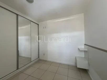 Foto Apartamento com 2 Dormitórios
