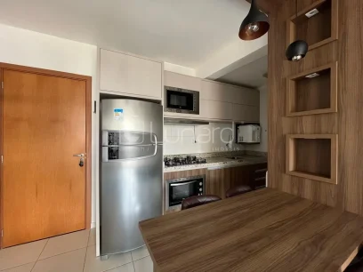 Foto Apartamento com 2 Dormitórios
