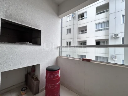 Foto Apartamento com 2 Dormitórios