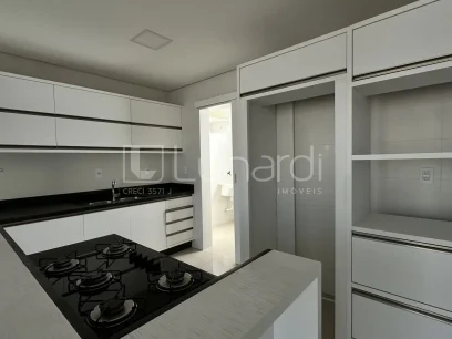 Foto Apartamento com 3 Suítes