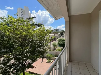 Foto Casa com 4 Dormitórios