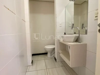 Foto Sobrado com 3 Dormitórios