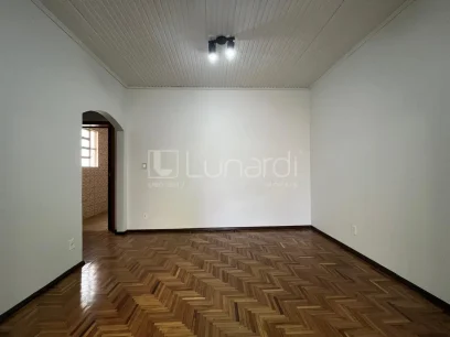 Foto Casa com 4 Dormitórios