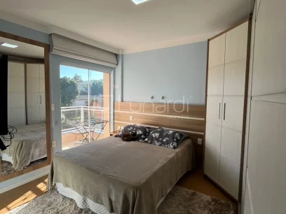 Foto Apartamento com 3 Dormitórios