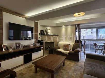 Foto Apartamento com 3 Dormitórios