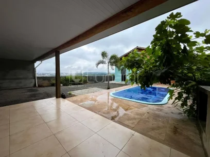 Foto Casa com 3 Dormitórios