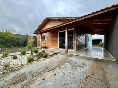 Casa com 3 Dormitórios