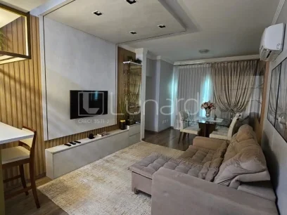 Apartamento com 2 Dormitórios