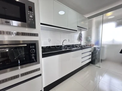 Foto Apartamento com 2 Dormitórios
