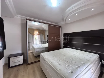 Foto Apartamento com 3 Dormitórios