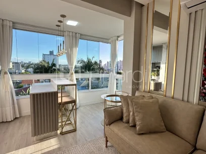 Foto Apartamento com 4 Dormitórios