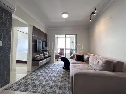 Foto Apartamento com 2 Dormitórios