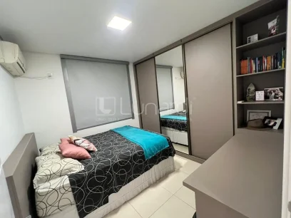 Foto Sobrado com 3 Suítes