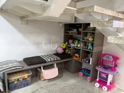 Foto Sobrado com 3 Suítes