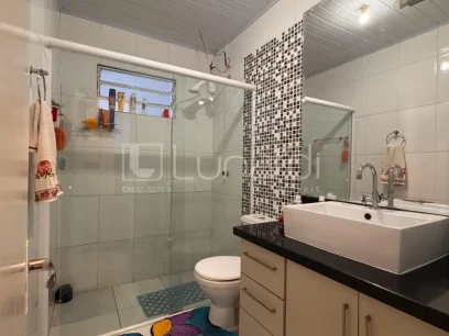 Foto Casa com 3 Dormitórios