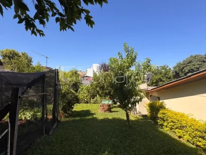 Foto Casa com 3 Dormitórios