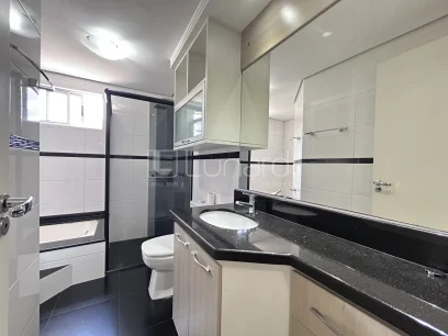 Foto Apartamento com 3 Dormitórios