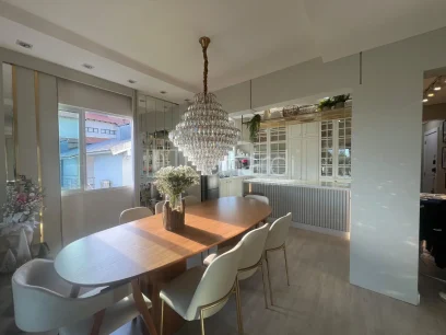 Foto Apartamento com 4 Dormitórios