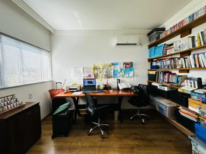 Foto Casa com 4 Dormitórios