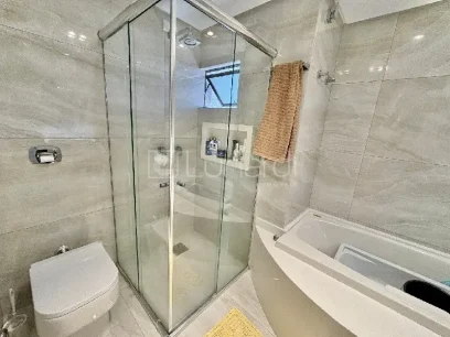 Foto Apartamento com 3 Dormitórios