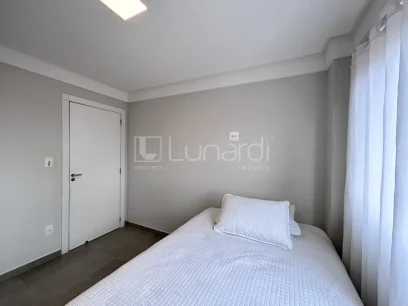 Foto Apartamento com 2 Dormitórios