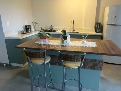 Foto Apartamento com 2 Dormitórios